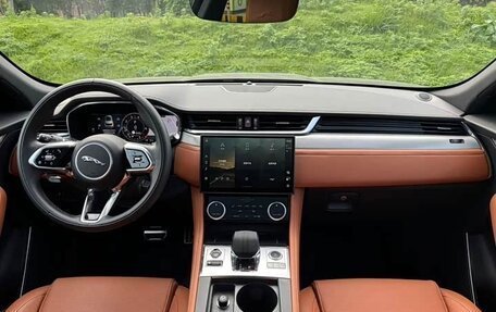 Jaguar F-Pace, 2024 год, 5 418 000 рублей, 7 фотография