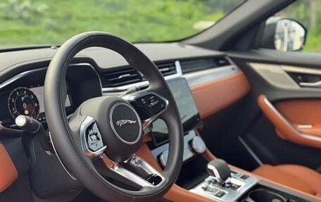 Jaguar F-Pace, 2024 год, 5 418 000 рублей, 9 фотография