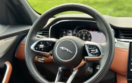Jaguar F-Pace, 2024 год, 5 418 000 рублей, 10 фотография