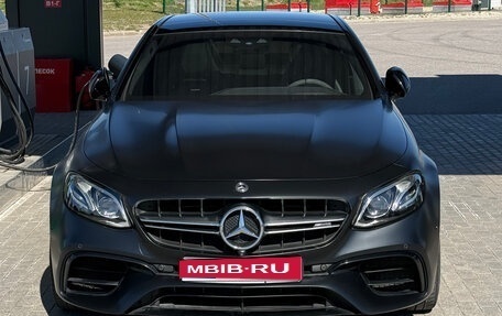 Mercedes-Benz E-Класс AMG, 2017 год, 8 800 000 рублей, 1 фотография