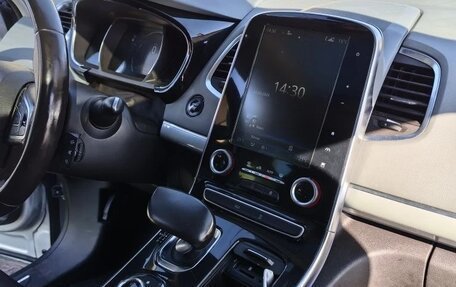 Renault Espace V рестайлинг, 2017 год, 1 500 000 рублей, 8 фотография