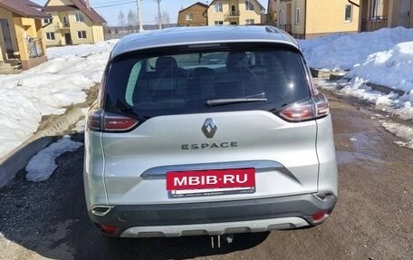 Renault Espace V рестайлинг, 2017 год, 1 500 000 рублей, 5 фотография