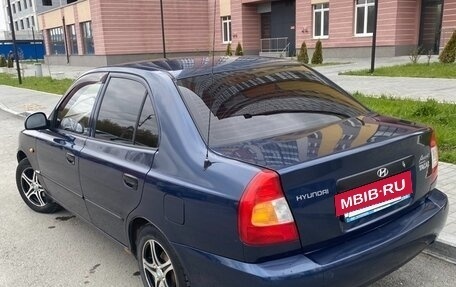 Hyundai Accent II, 2011 год, 395 000 рублей, 2 фотография