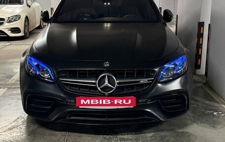 Mercedes-Benz E-Класс AMG, 2017 год, 8 800 000 рублей, 24 фотография