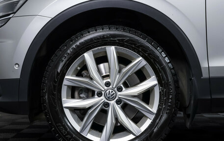 Volkswagen Tiguan II, 2020 год, 2 985 000 рублей, 23 фотография