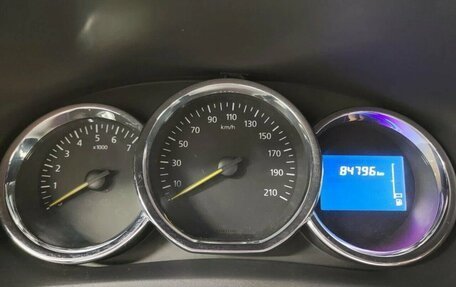 Renault Logan II, 2016 год, 730 000 рублей, 10 фотография