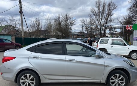 Hyundai Solaris II рестайлинг, 2011 год, 680 000 рублей, 3 фотография