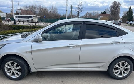Hyundai Solaris II рестайлинг, 2011 год, 680 000 рублей, 2 фотография