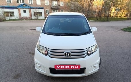Honda Freed I, 2012 год, 1 150 000 рублей, 2 фотография