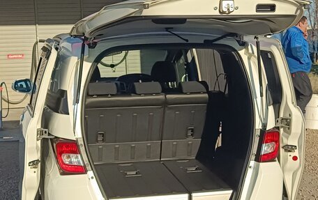 Honda Freed I, 2012 год, 1 150 000 рублей, 40 фотография