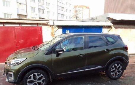 Renault Kaptur I рестайлинг, 2017 год, 1 300 000 рублей, 2 фотография