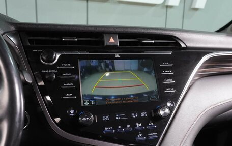 Toyota Camry, 2021 год, 3 099 000 рублей, 13 фотография