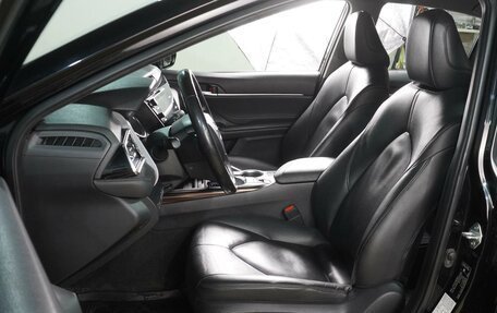 Toyota Camry, 2021 год, 3 099 000 рублей, 10 фотография