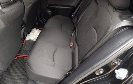 Toyota Prius IV XW50, 2020 год, 2 080 000 рублей, 13 фотография