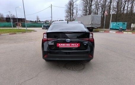Toyota Prius IV XW50, 2020 год, 2 080 000 рублей, 6 фотография