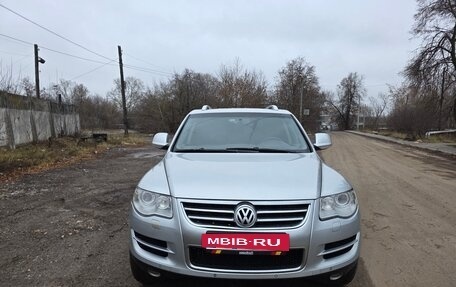 Volkswagen Touareg III, 2008 год, 990 000 рублей, 2 фотография