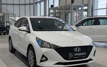 Hyundai Solaris II рестайлинг, 2020 год, 1 621 000 рублей, 3 фотография
