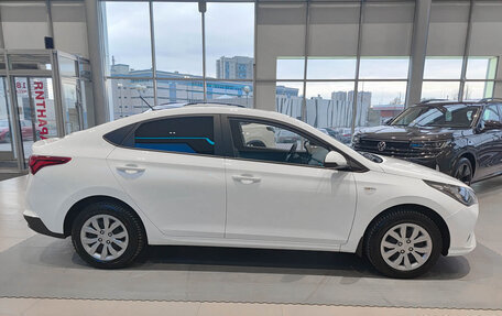 Hyundai Solaris II рестайлинг, 2020 год, 1 621 000 рублей, 5 фотография
