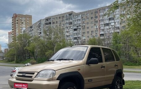 Chevrolet Niva I рестайлинг, 2005 год, 275 000 рублей, 1 фотография