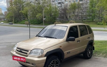 Chevrolet Niva I рестайлинг, 2005 год, 275 000 рублей, 5 фотография