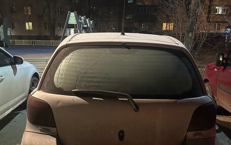 Toyota Yaris I рестайлинг, 2003 год, 300 000 рублей, 2 фотография