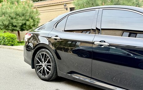 Toyota Camry, 2018 год, 2 450 000 рублей, 6 фотография