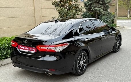 Toyota Camry, 2018 год, 2 450 000 рублей, 5 фотография