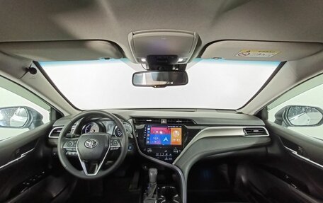 Toyota Camry, 2021 год, 3 150 000 рублей, 9 фотография