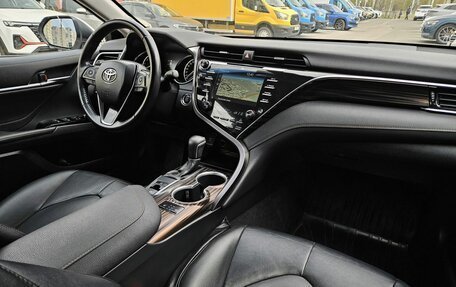 Toyota Camry, 2020 год, 2 899 000 рублей, 9 фотография