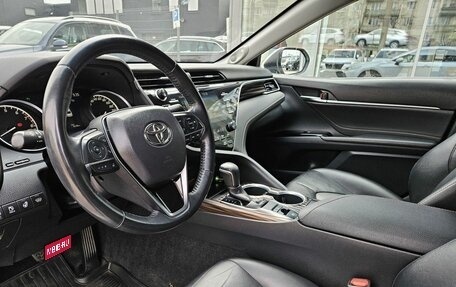 Toyota Camry, 2020 год, 2 899 000 рублей, 10 фотография