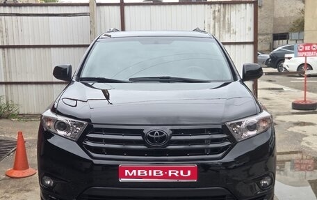 Toyota Highlander III, 2010 год, 1 900 000 рублей, 1 фотография