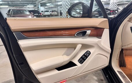 Porsche Panamera II рестайлинг, 2014 год, 18 фотография