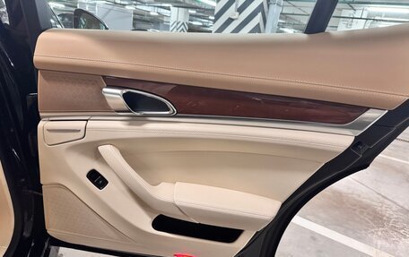 Porsche Panamera II рестайлинг, 2014 год, 21 фотография