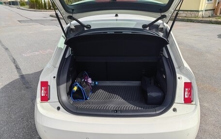 Audi A1, 2013 год, 1 280 000 рублей, 11 фотография