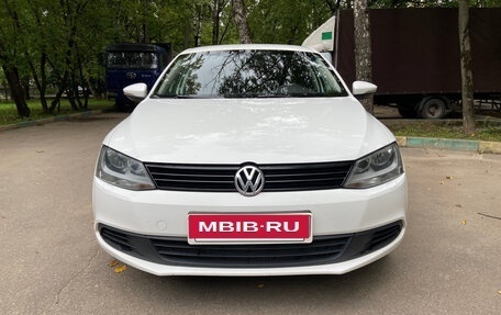 Volkswagen Jetta VI, 2011 год, 1 070 000 рублей, 15 фотография