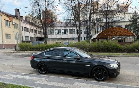 BMW 5 серия, 2011 год, 1 700 000 рублей, 11 фотография