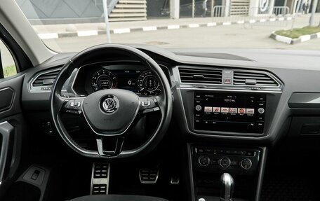 Volkswagen Tiguan II, 2018 год, 2 945 000 рублей, 8 фотография