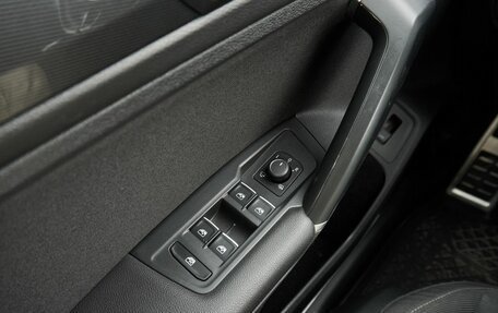Volkswagen Tiguan II, 2018 год, 2 945 000 рублей, 12 фотография