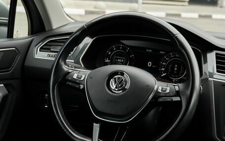 Volkswagen Tiguan II, 2018 год, 2 945 000 рублей, 15 фотография