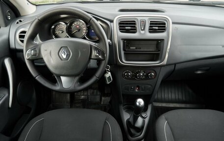 Renault Sandero II рестайлинг, 2016 год, 792 900 рублей, 8 фотография