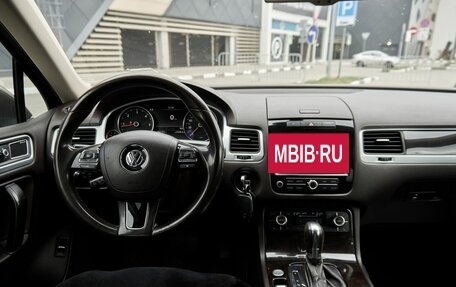 Volkswagen Touareg III, 2011 год, 1 670 000 рублей, 8 фотография
