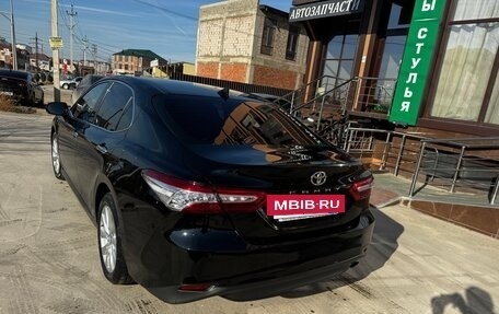 Toyota Camry, 2018 год, 2 690 000 рублей, 7 фотография