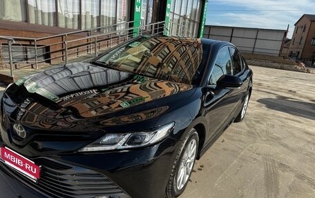Toyota Camry, 2018 год, 2 690 000 рублей, 3 фотография