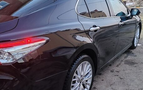 Toyota Camry, 2020 год, 3 150 000 рублей, 5 фотография