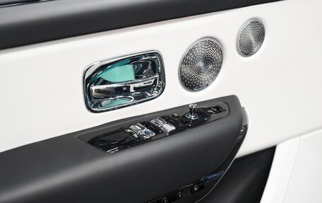 Rolls-Royce Cullinan, 2020 год, 32 800 000 рублей, 11 фотография