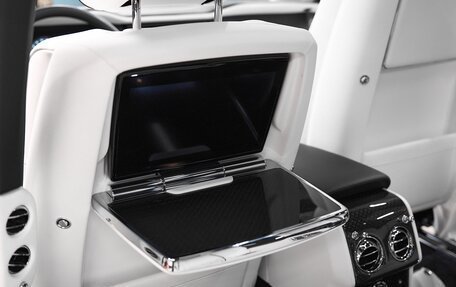 Rolls-Royce Cullinan, 2020 год, 32 800 000 рублей, 27 фотография