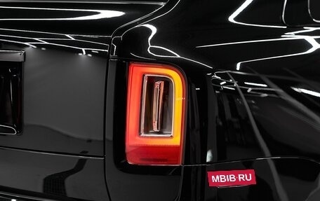 Rolls-Royce Cullinan, 2020 год, 32 800 000 рублей, 28 фотография