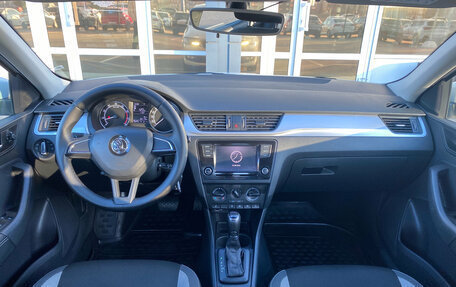 Skoda Rapid I, 2018 год, 1 125 000 рублей, 9 фотография