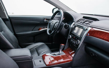 Toyota Camry, 2013 год, 1 800 000 рублей, 10 фотография