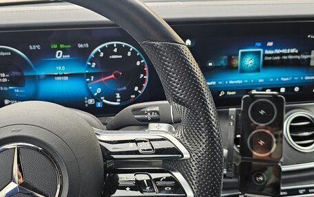 Mercedes-Benz E-Класс, 2022 год, 4 000 000 рублей, 4 фотография
